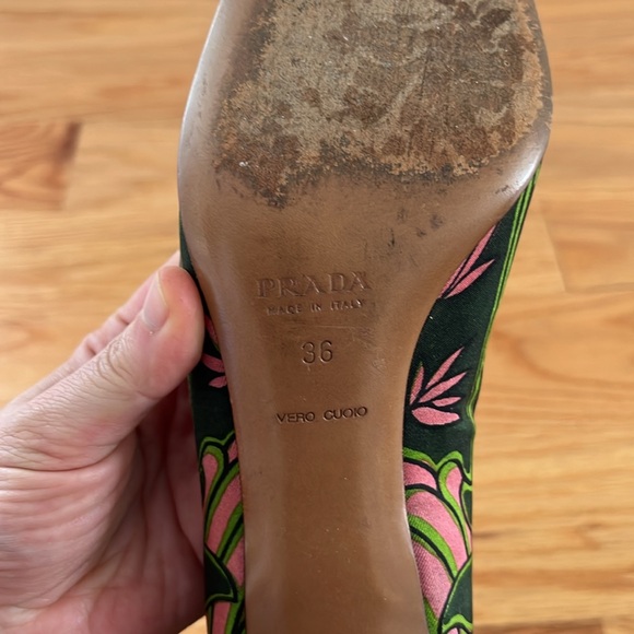 Authentic Vintage PRADA Heels Size 36 Floral Pattern Black Green Pink Block Heel - Picture 5 of 8